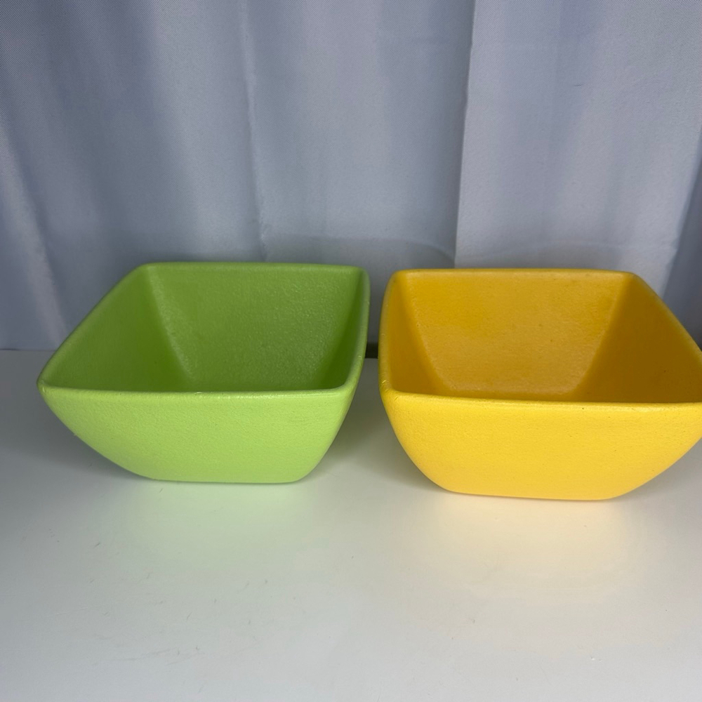 2 G.E.T. Enterprises Bugambilia® BSD23 S Buffet China Square Bowls Green Yellow